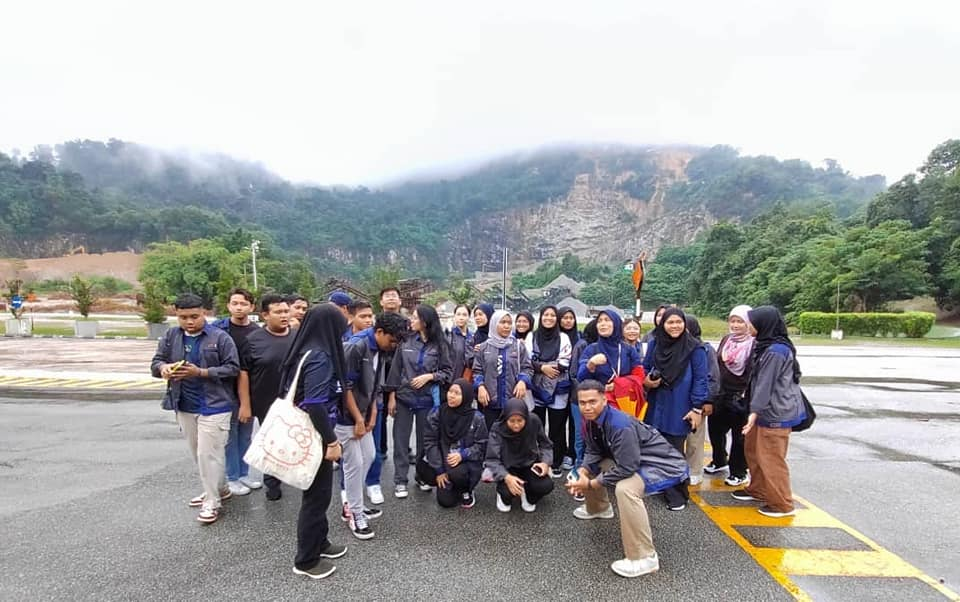 Industrial Visit to FYS Quarry